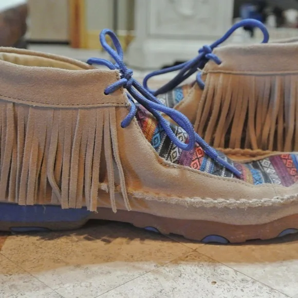 WOMENS SIZE 10 TWISTED X FRINGE LEATHER SERAPE SHOES - Picture 6 of 8